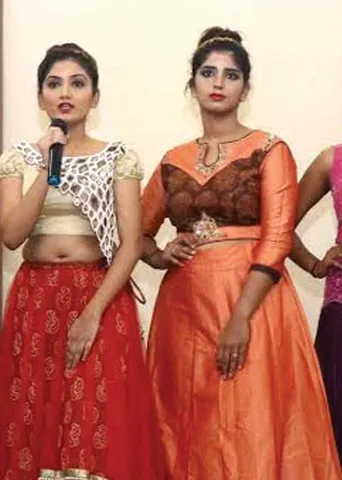 நடிகைகளும் சில போலீசும்!