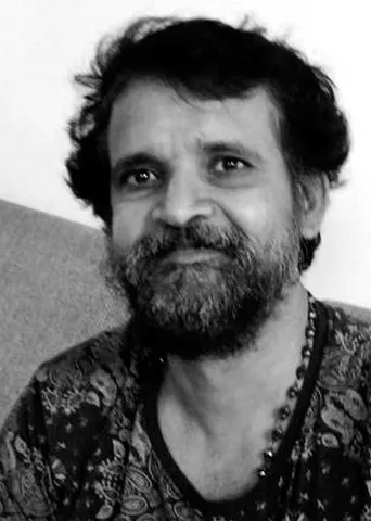 மிரட்டப்பட்ட பாடலாசிரியர்கள்! -பாடலாசிரியர் ஹிருதயாவின் உரையில் தெறித்த சாரலிருந்து...