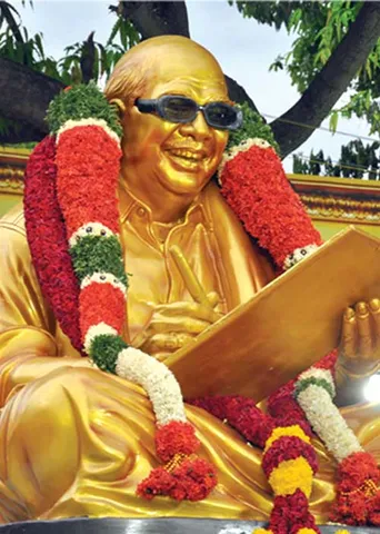 கலைஞர் கொடுத்த ஆயுதங்கள்!