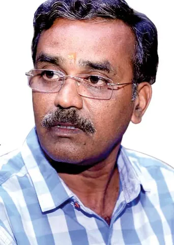 கல்வி அலுவலரின் பாலியல் வேட்டை! -சிக்கித் தவிக்கும் பெண்கள்!