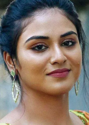 ஆழம் தெரியாமல் கால்விடல... தொழில் தெரிந்த இந்துஜா... -சொல்கிறார் புதுமுக நடிகர்!
