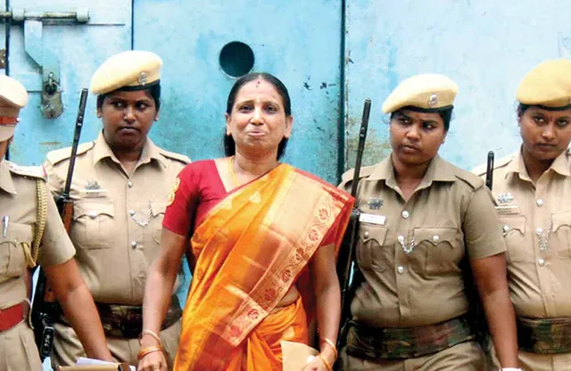 முதல்வரை சந்திக்க விரும்பிய நளினி! -கண்ணீரோடு சிறையில்!