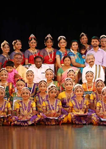 தமிழுக்கு முதன்மை தரும் நடனப்பள்ளி!