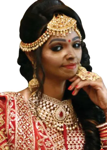 யார் அசிங்கம் -லட்சுமி அகர்வால் பொளேர்!