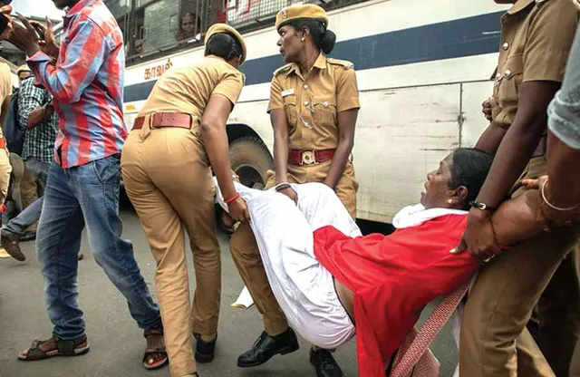 வன்கொடுமைக்கு எதிரான போராட்டம்! வன்முறையை ஏவிய அரசு!