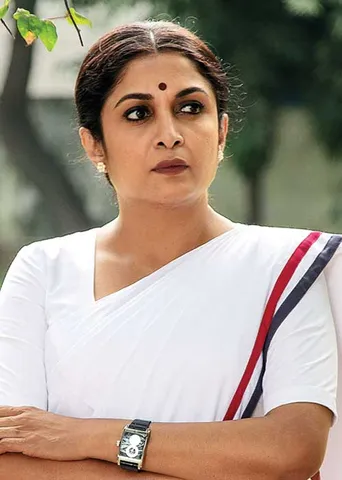 குயின் ஹேப்பி!