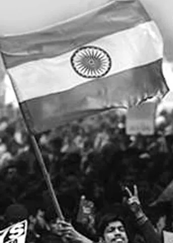 ராஜபக்சேக்கள் இலங்கையில் மட்டுமல்ல...