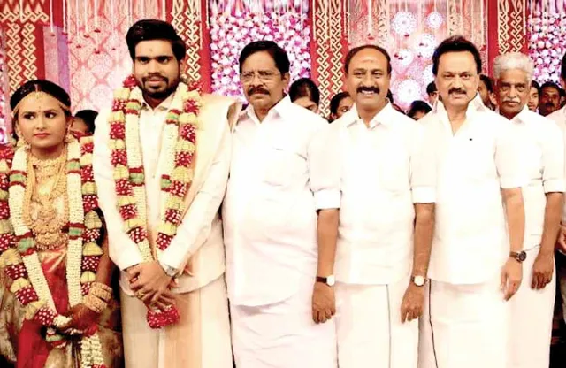 மண(ல்) விழாவில் தி.மு.க. + அ.தி.மு.க! ஸ்டாலினைப் புகழ்ந்த திவாகரன்!
