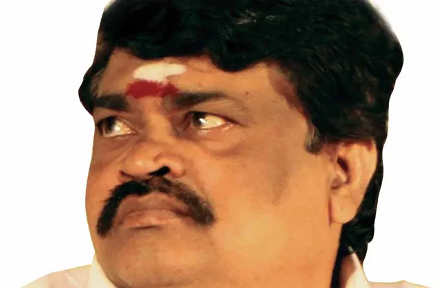 கறார் ராஜேந்திர பாலாஜி! அதிருப்தியில் எடப்பாடி!