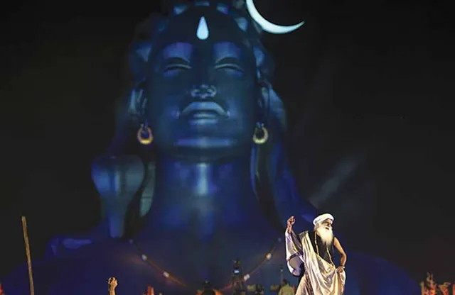 ஈஷாவின் சிவராத்திரி கூத்து! நயன்தாரா எஸ்கேப்! சிக்கிய நிக்கி கல்ராணி!