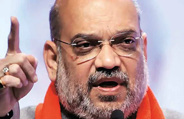 டபுள் கேம் ஆடுறீங்களா? -தமிழக அமைச்சர்களிடம் அமித்ஷா காட்டம்!