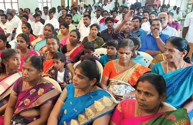 இப்போது இல்லையென்றால் எப்போதும் இல்லை களமிறங்கிய ரசிகர்கள்!