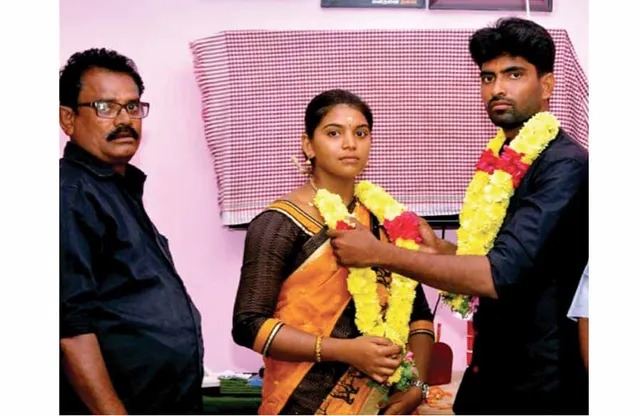 காதல் சேர்த்தது! சாதி பிரித்தது!