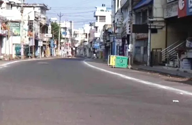 நாளைக்கே உலகம் அழிஞ்சாலும் இன்னைக்கு கல்லா நிறையணும்.. -ஊரடங்கு ஆதங்கம்!