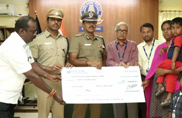 சிக்னல்!  : இதுவும் உயரதிகாரிகளின் பணிதான்!