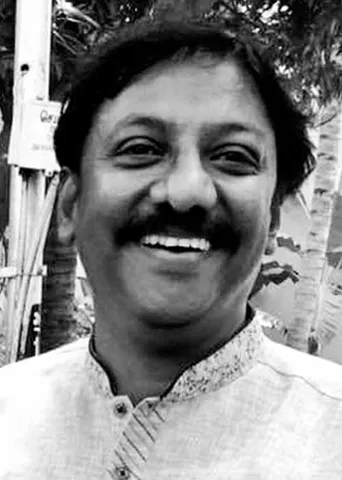 அண்ணா-கலைஞர்-எம்.ஜி.ஆர். பிம்பங்களின் அரசியல் - பாலமுரளிவர்மன்
