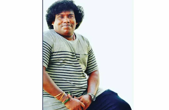 டூரிங் டாக்கீஸ் COVID - 19 வைரஸ் தாக்காம பிரே பண்ணுவேன்!