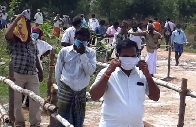 எதிர்க்கும் கட்சிகள்! எதிர்பார்க்கும் குடிமகன்கள்! அதிர வைக்கும் உண்மை!