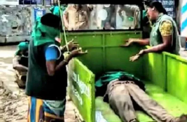 குப்பைவண்டியில் சடலம்! -தூய்மைப் பணியாளருக்கு நேர்ந்த அவலம்!