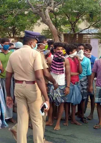 உள்ளே வராதே…. தடை போடும் கிராமங்கள்! -திரும்பி வருவோர் திணறல்!