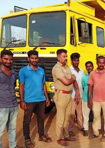 டெல்டா மணலில் கல்லா கட்டும் அ.தி.மு.க.! -காவிரி காப்பாளர் எடப்பாடி கவனிப்பாரா?