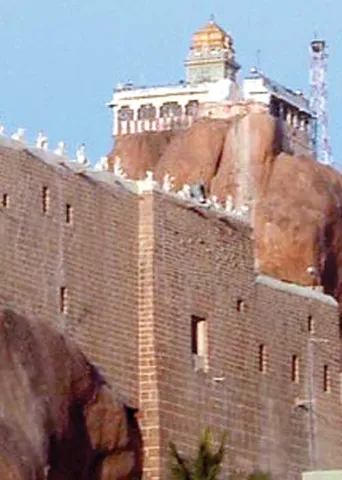 அ.தி.மு.க - தி.மு.க. உதவிக்கரமும் உள்ளடியும்! -மலைக்கோட்டை அரசியல்