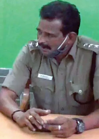 அடிச்சே கொன்னுட்டீங்க -மக்கள் ஏதோ ஆயிப்போச்சு -டி.எஸ்.பி
