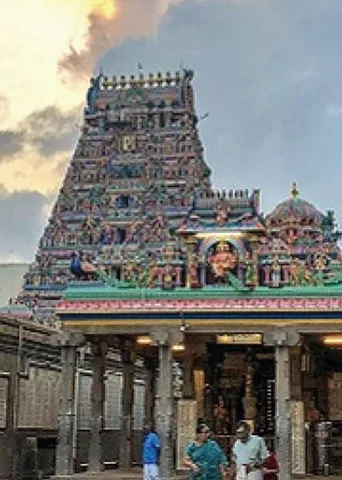 கோர்ட் உத்தரவை மீறி கொள்ளை போன 25 ஆயிரம் கோடி கோவில் சொத்து!