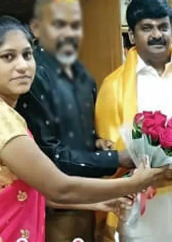 சி.எம்.கிட்ட பேசிட்டார் அமைச்சர் போஸ்டிங்குக்கு 2 லட்சம் முதல்வர் செக்யூரிட்டி ஆஃபீஸர் மனைவியின் ஆடியோ அம்பலம்!