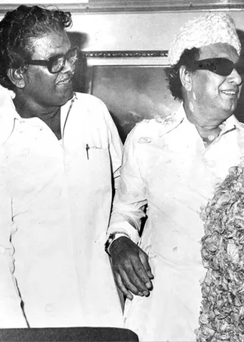 !நாயகன் அனுபவத் தொடர் (33) - புலவர் புலமைப்பித்தன்	