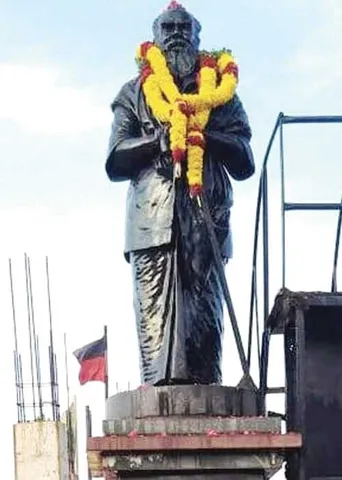 பெரியரை மதித்தால் இடமாற்றம்! அடிமைத்தனத்தை வெளிப்படுத்திய அரசு!