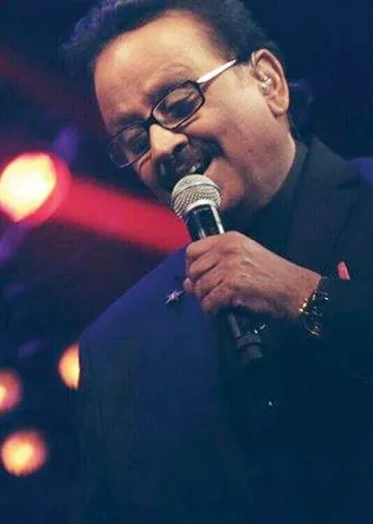 காற்றின் தேசம் எங்கும் உந்தன் கானம் சென்று தங்கும்! - அருள்செல்வன்