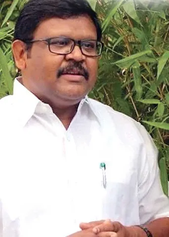 அ.தி.மு.க. சீனியர்கள் அதிருப்தி!