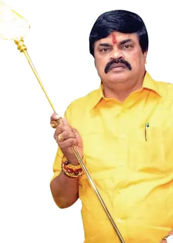 ராஜேந்திர பாலாஜி... கே.கே.எஸ்.எஸ்.ஆர்... ராஜவர்மன்! - சாத்தூர் அ.தி.மு.க.வின் ராவண அரசியல்!