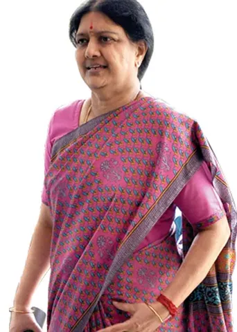 சசி-எடப்பாடி சமரசம்! புது ரூட் போடும் சொந்தங்கள்!