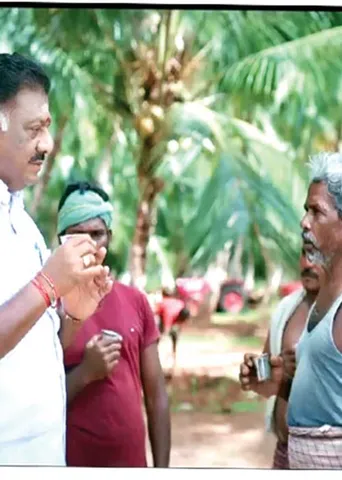 விளம்பர யுத்தம் இ.பி.எஸ்.ஸை கடுப்பாக்கும் ஓ.பி.எஸ்.