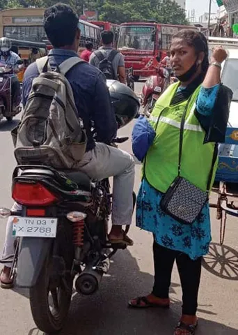 பார்க்கிங்...! ஷாக்கிங்...! - பறிபோகும் வேலை!