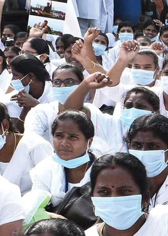 கமிஷன் ஃபர்ஸ்ட்! பணி நியமனம் நெக்ஸ்ட்! -செவிலியர்கள் படும் பாடு!