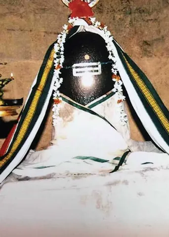 இழந்ததை மீட்டு இன்ப வாழ்வருளும் கீழைத் திருக்காட்டுப்பள்ளி ஈசன்!