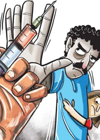 தடுப்பூசிக்கு பயந்து முன்களப்பணியாளர்க்ளை விரட்டியடிக்கும் பழங்குடிகள்!