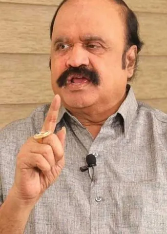 கட்சியைக் கரைக்கிறார் எடப்பாடி! ஸ்டாலினை சந்திப்பேன்! -அதிரடி காட்டும் புகழேந்தி!
