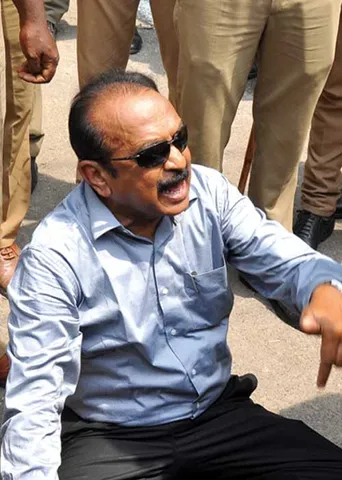 நக்கீரனுக்காகப் போராடிய வைகோ விடுதலை!