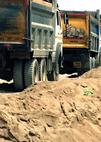 மேலிடத்தையே கவனித்துவிட்டோம் குவாரி வசூலில் மணல் மன்னர்கள்!