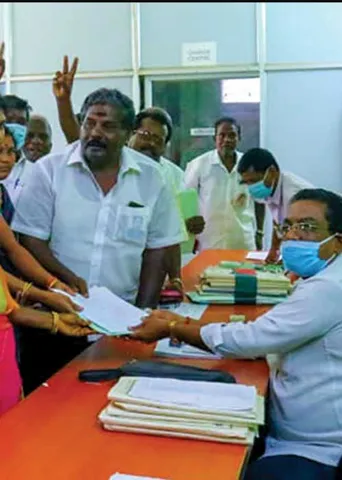 உள்ளாட்சி மல்லுக்கட்டு!