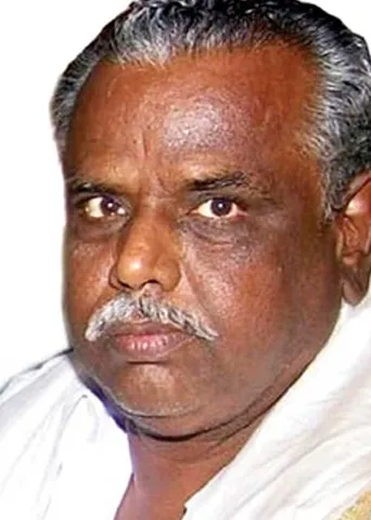 இப்போதும் செய்யாதுரை கொடி பறக்கிறது!-நடைமுறையை மாற்றிய நெடுஞ்சாலைத்துறை!