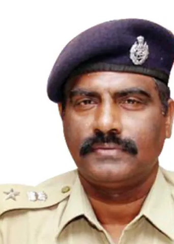 மறிக்கப்பட்ட அமைச்சரின் கார்... பலிகடாவாகும் எஸ்.பி?!