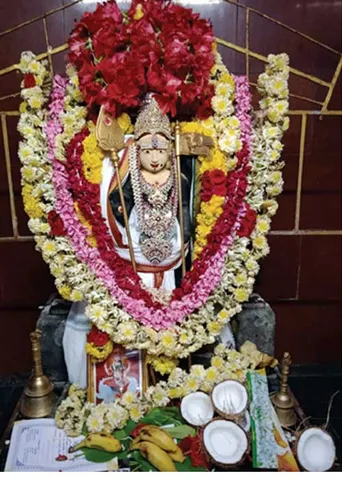 குன்றுதோறும் குமரன்! -முனைவர் இரா.இராஜேஸ்வரன்
