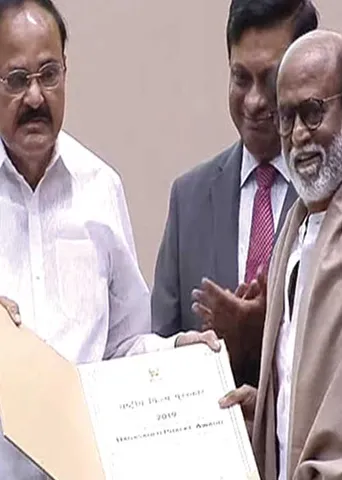 அண்ணாத்த வருகிறார் ஒத்திக்கோ ஒத்திக்கோ...' -திரைத்துறை முணுமுணுப்பு