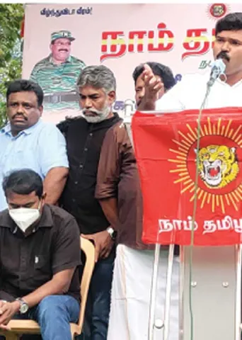 சீமான் அணிவித்த மாலை! சிலையை கழுவிய காங்கிரஸ்! சாட்டையைத் "தூக்கிய' போலீஸ்! -சர்ச்சையான ஆர்ப்பாட்டம்!