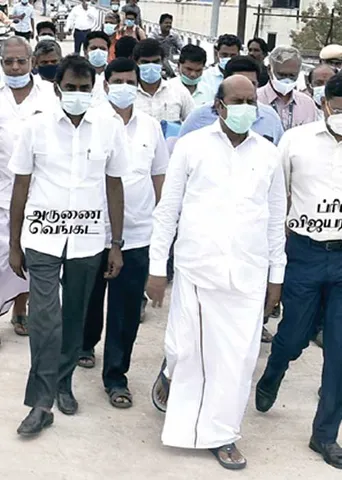 அமைச்சர் மாவட்டத்தில் ஆளுங்கட்சிக்கு வேட்டு வைக்கும் ஐவர் அணி! -குமுறும் நிர்வாகிகள்!